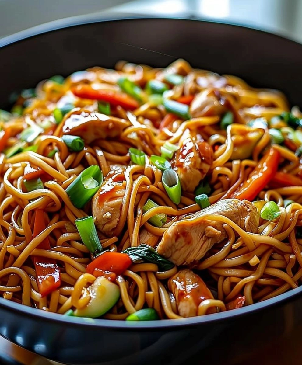 Easy Chicken Lo Mein: Your Quick & Delicious Recipe