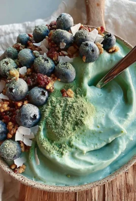 Blue Spirulina Smoothie Bowl: Recipe, Benefits, and Variations