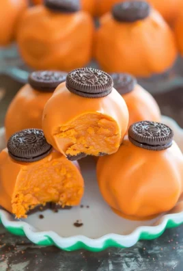 Easy No-Bake Pumpkin Oreo Balls